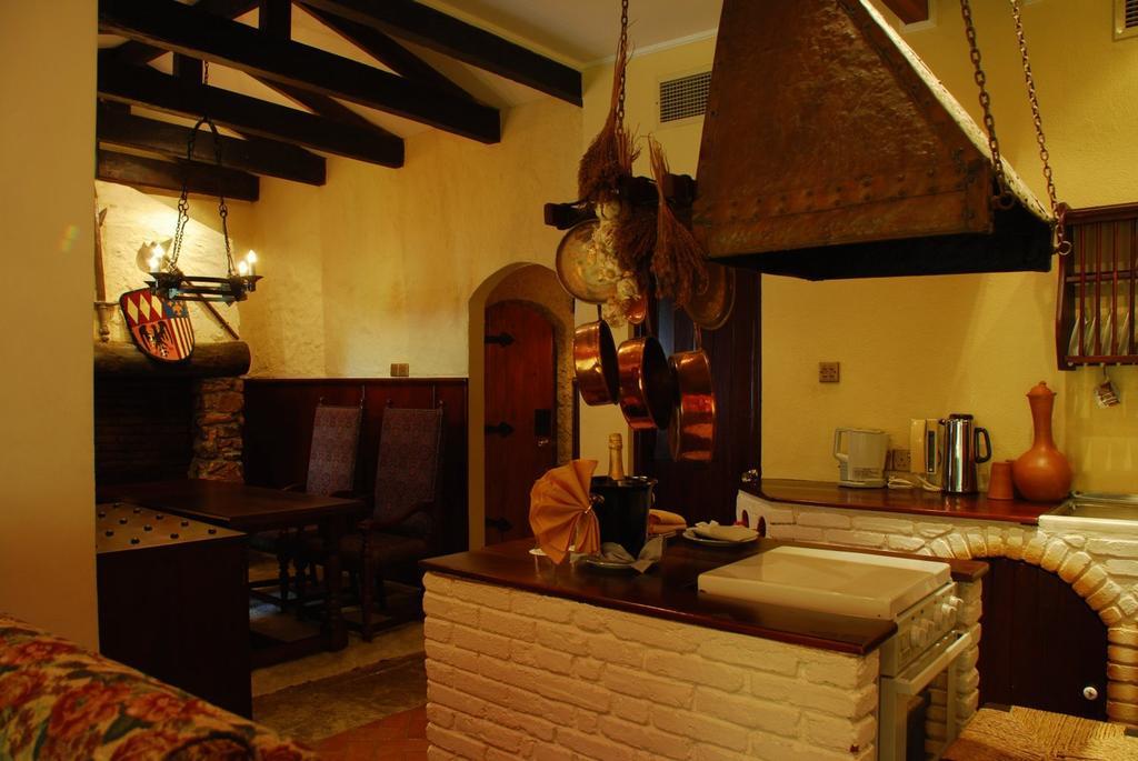 Hunas Falls Kandy Room photo